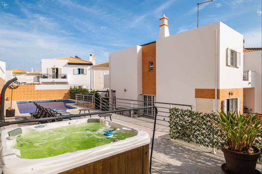 Villa en Albufeira e Olhos de Água, Albufeira