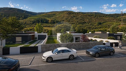 Вилла, Mondim da Beira, Tarouca
