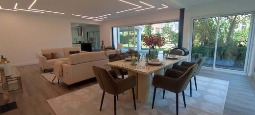 Almada, Distrito de Setúbalのヴィラ