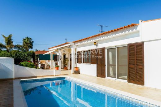 Villa in Almancil, Loulé