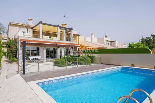 Villa in Vilamoura, Loulé