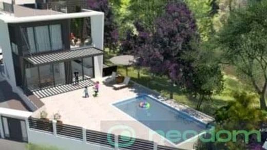 Apartment / Etagenwohnung in Alicante, Provinz Valencia