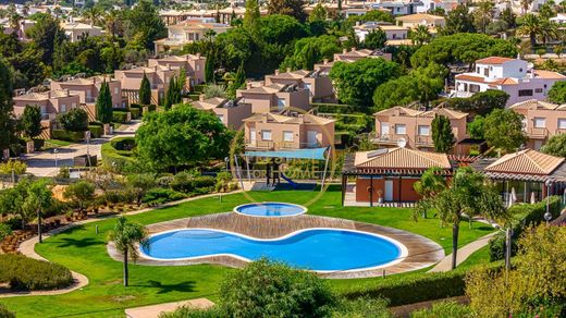 Villa - Lagoa e Carvoeiro, Lagoa