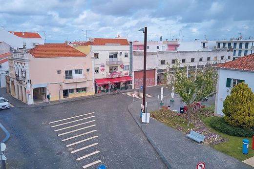 Edificio en Grândola, Setúbal