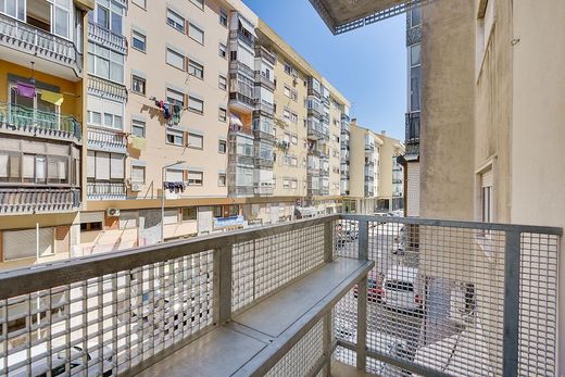 Apartament w Sacavém e Prior Velho, Loures
