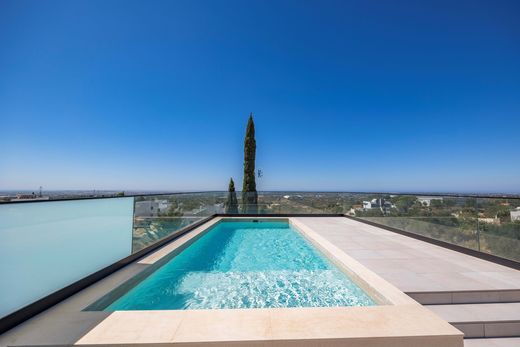 Villa en Santa Bárbara de Nexe, Faro