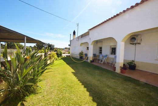 Villa Loulé, Distrito de Faro