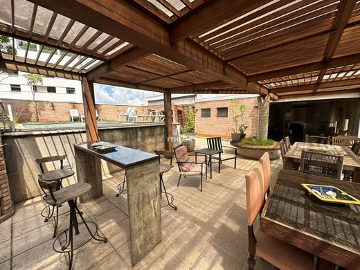 Piso / Apartamento en São Paulo