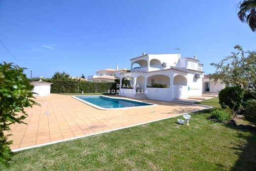 Villa in Guia, Algarve