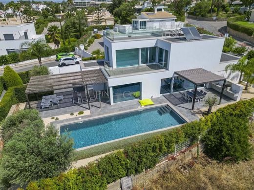 Detached House in Lagoa e Carvoeiro, Lagoa