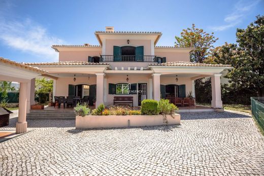 Villa a Almada, Distrito de Setúbal