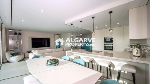 Appartamento a Quarteira, Loulé