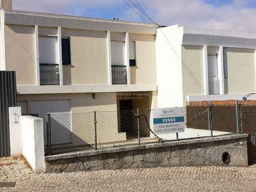 Villa Amadora, Distrito de Lisboa
