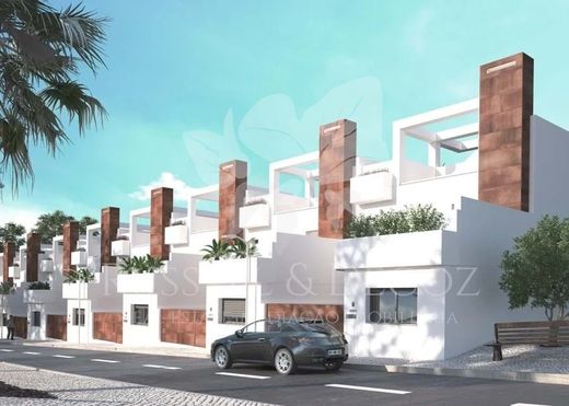 Casa di città a Moncarapacho e Fuzeta, Olhão