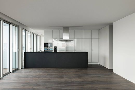 Apartment / Etagenwohnung in Matosinhos, Distrito do Porto