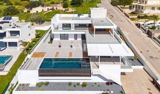 Villa in Albufeira e Olhos de Água, Albufeira