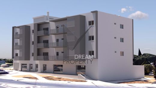 Apartment / Etagenwohnung in Loulé (São Clemente e São Sebastião), Loulé