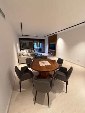 Apartment / Etagenwohnung in Estepona, Málaga