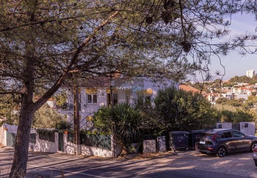 Apartment / Etagenwohnung in Oeiras, Lissabon