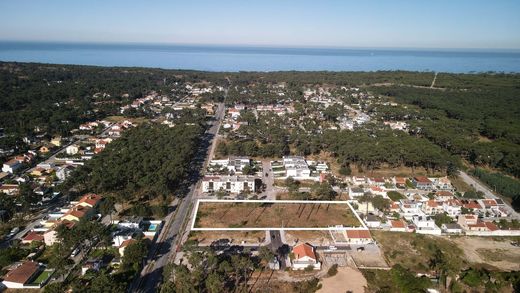 Land in Charneca de Caparica, Almada