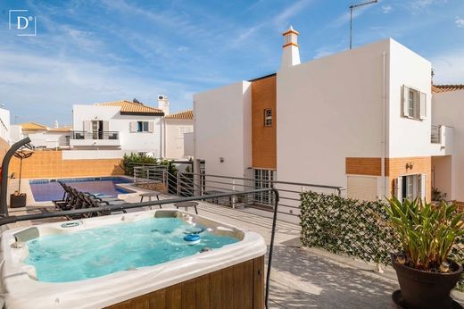 Villa in Albufeira e Olhos de Água, Albufeira Municipality