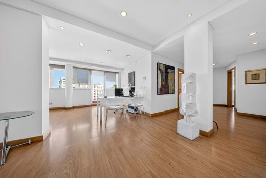 Apartment in Alvalade, Lisbon