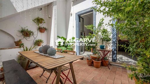 Townhouse in Faro, Distrito de Faro