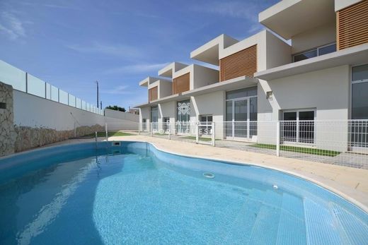 Willa w Albufeira e Olhos de Água, Albufeira