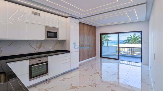 아파트 / Quarteira, Loulé