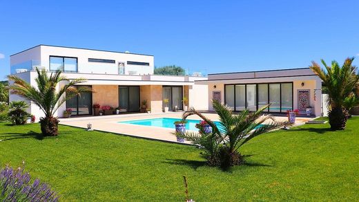 Вилла, Sernancelhe, Distrito de Viseu