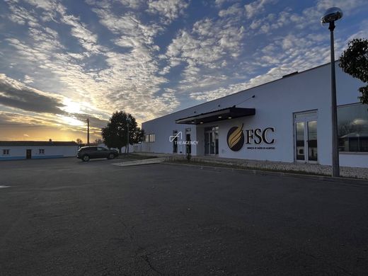 Complesso residenziale a Ourique, Distrito de Beja