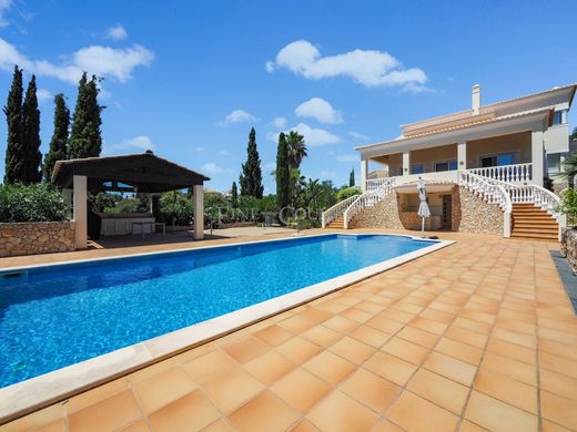 Vrijstaand huis in Lagoa e Carvoeiro, Lagoa