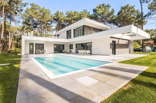 Villa a Almada, Distrito de Setúbal