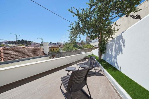 ‏בניין ב  לייריה, Leiria