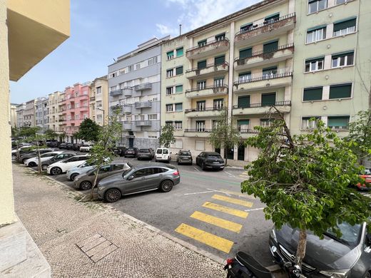 Квартира, Avenidas Novas, Lisbon