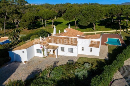 Villa in Vilamoura, Loulé