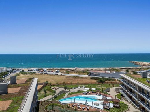 Apartment / Etagenwohnung in Loulé, Distrito de Faro