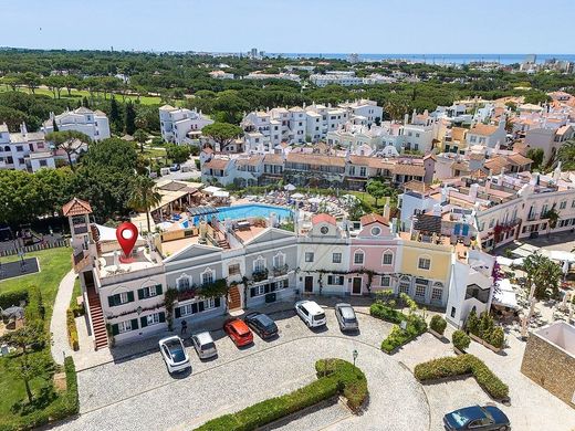 Apartment in Quarteira, Loulé