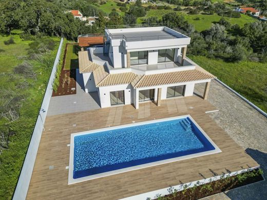 Detached House in Lagoa e Carvoeiro, Lagoa