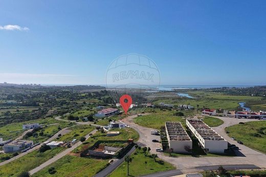 Villa in Mexilhoeira Grande, Portimão