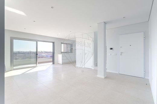 Apartment / Etagenwohnung in Faro, Distrito de Faro