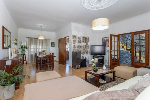 Almada, Distrito de Setúbalのヴィラ