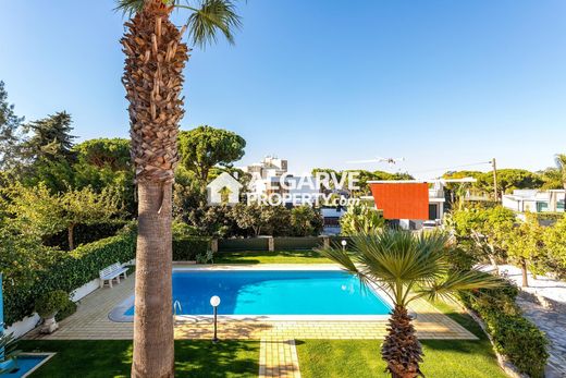 Villa in Vilamoura, Loulé