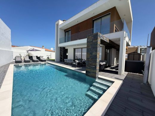 Villa a Caldas da Rainha, Distrito de Leiria