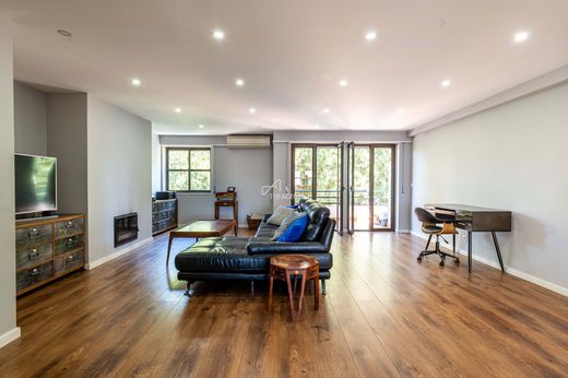 Apartment in Carcavelos e Parede, Cascais