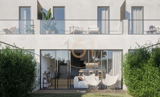 Apartment / Etagenwohnung in Lordelo do Ouro, Porto