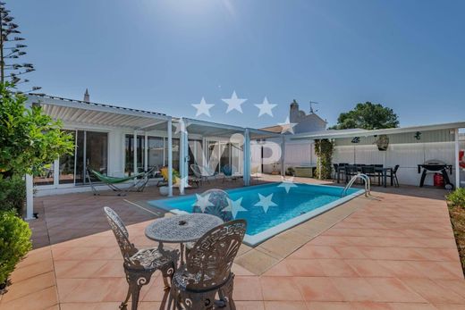 Вилла, Albufeira e Olhos de Água, Albufeira