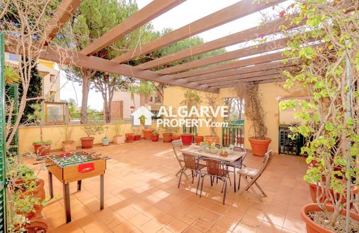 Apartment / Etagenwohnung in Vilamoura, Loulé