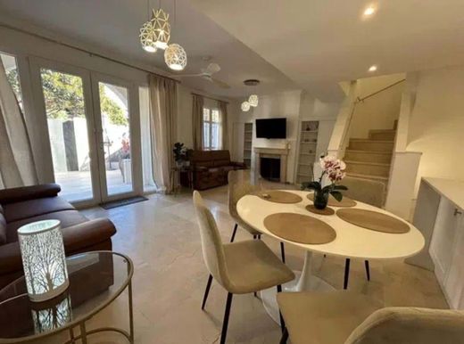 Villa multifamiliale à Málaga, Malaga