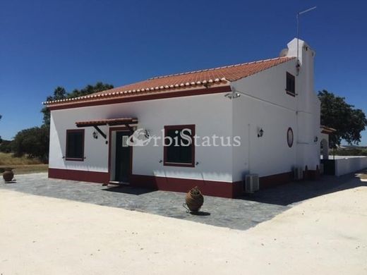 Casa rural / Casa de pueblo en Reguengos de Monsaraz, Évora